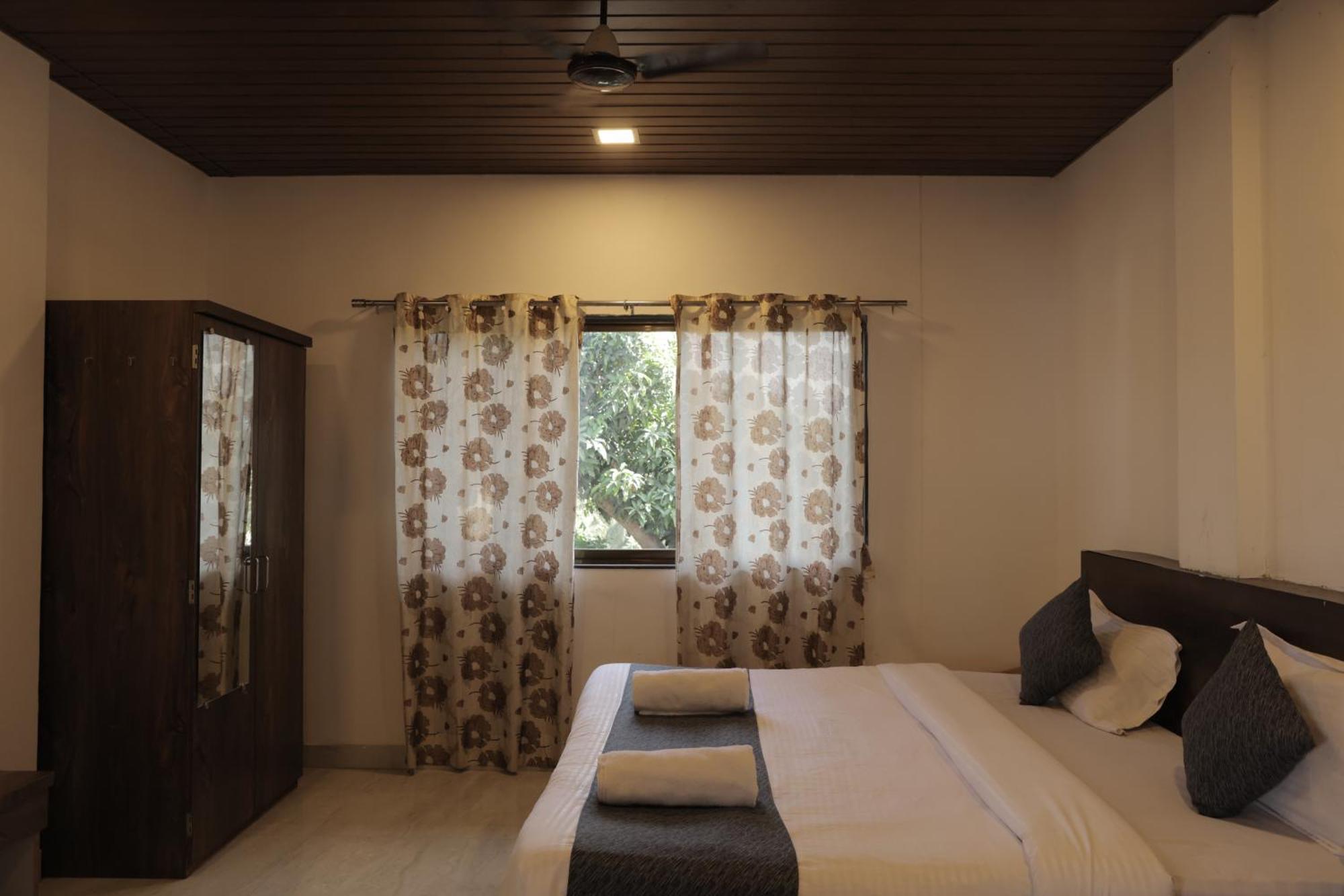 Anant Villa & Resorts Нагаон Екстер'єр фото